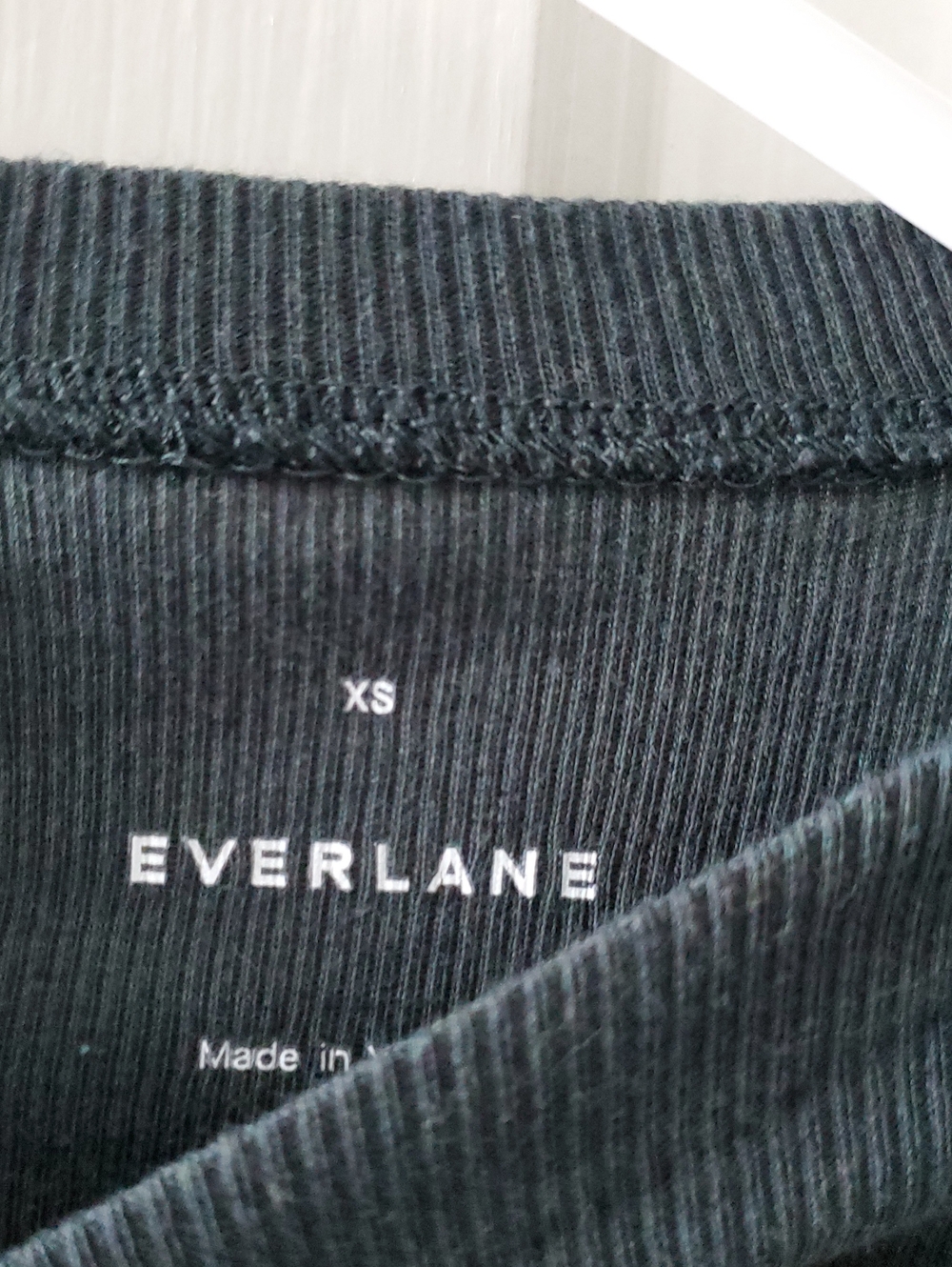 .. Everlane The Luxe Rib Funnel-Neck Tee, Heathered Dark Sea (XS)
